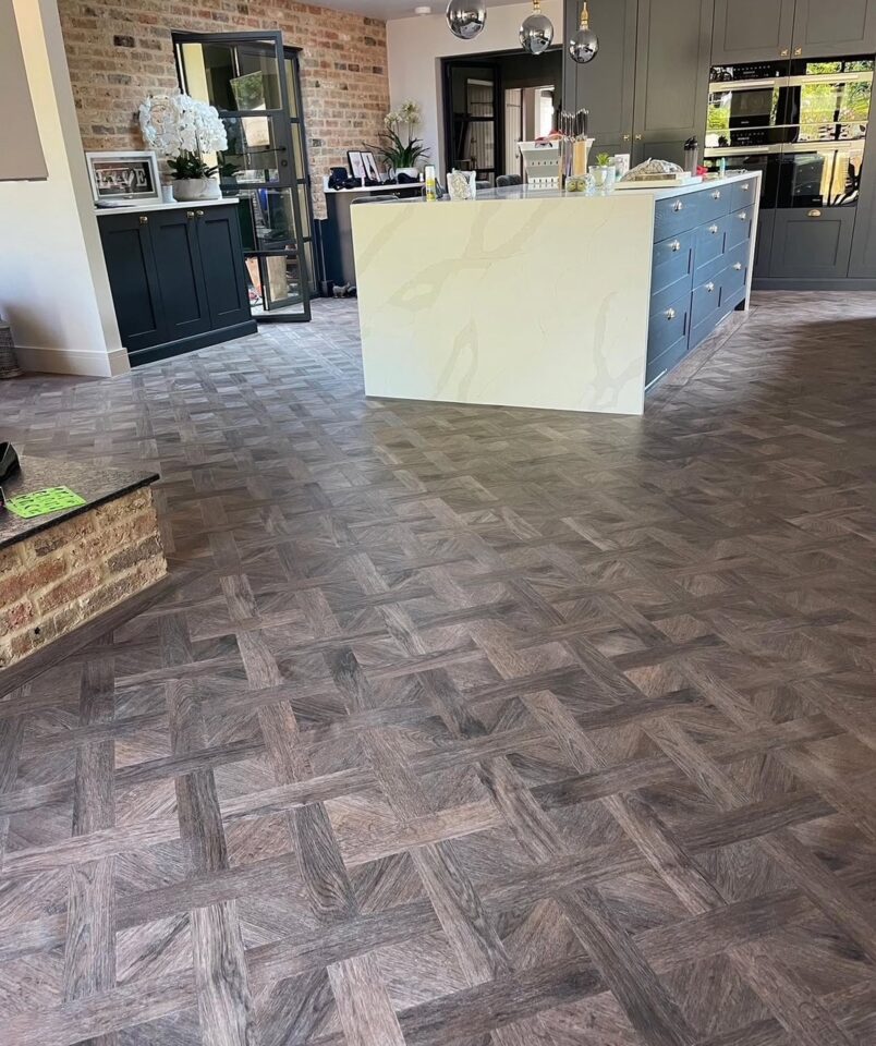 Oaks Flooring LVT 02