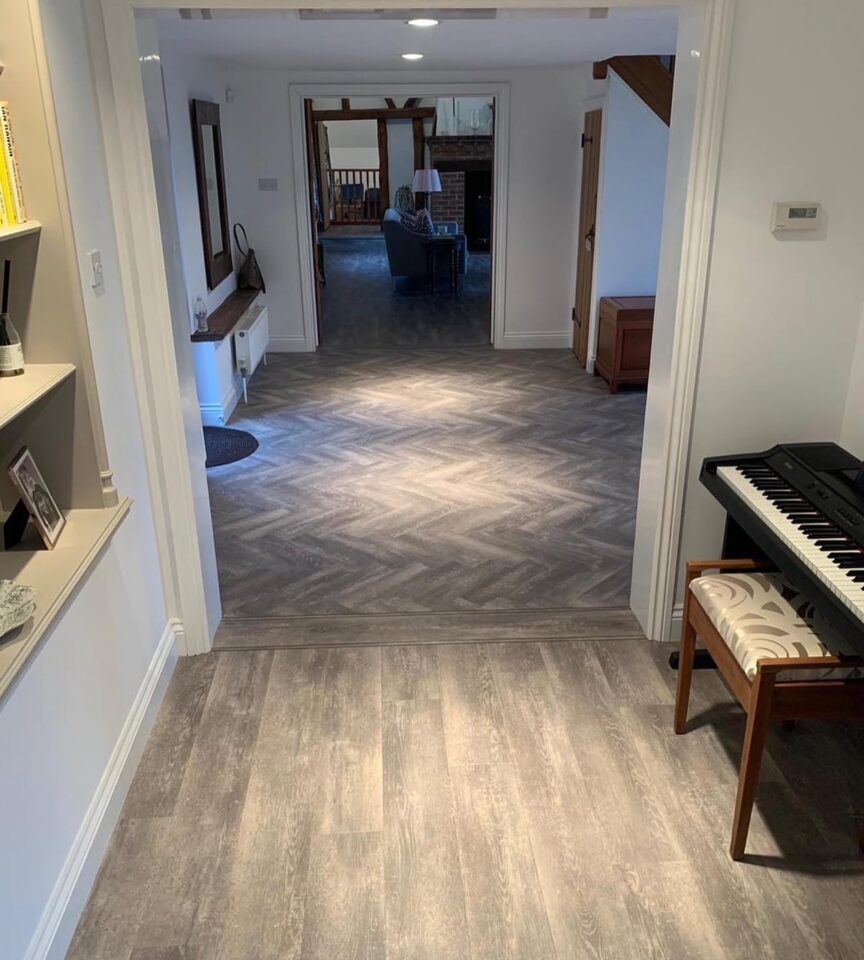 Oaks Flooring LVT 03
