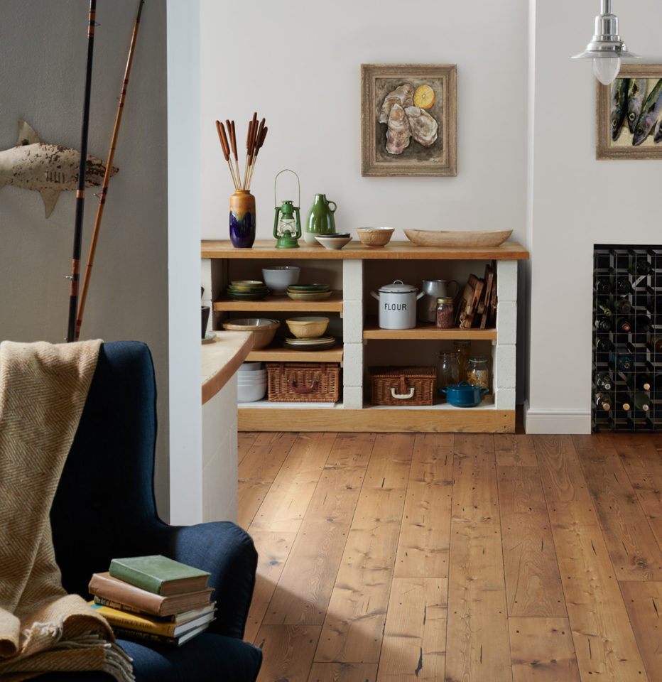 Berkeley Century Pine Room Set V2