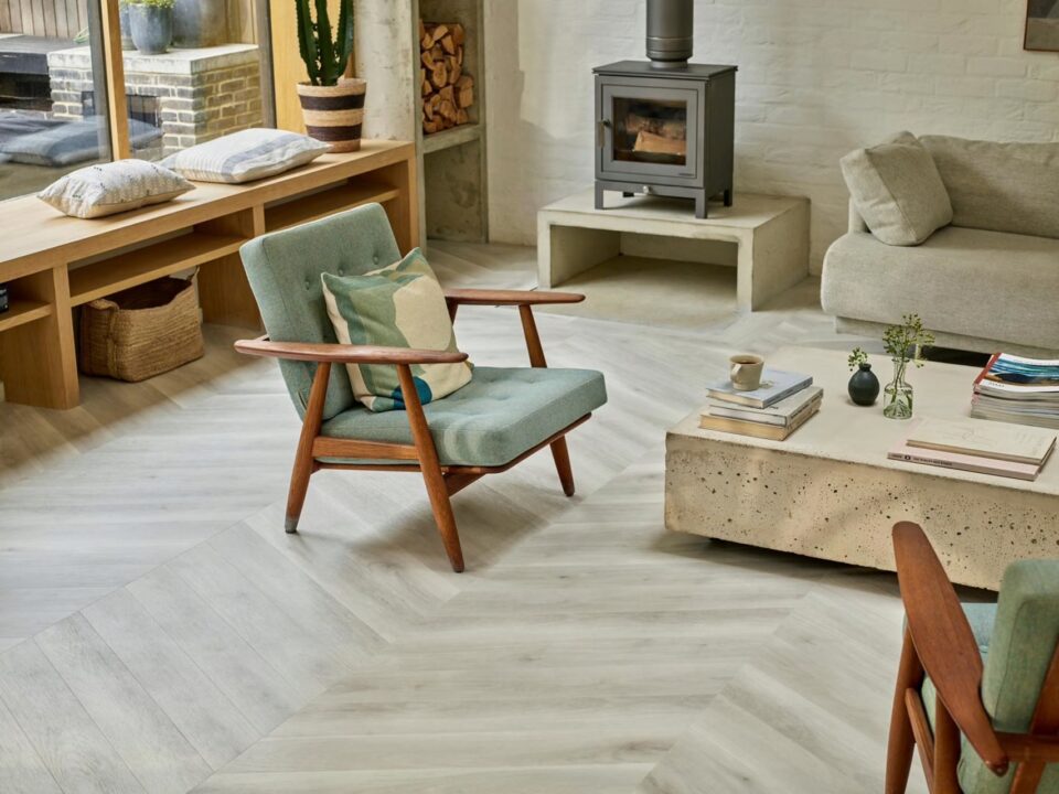 Amtico ar0w8630 chiltern oak in halcyon pleat 2