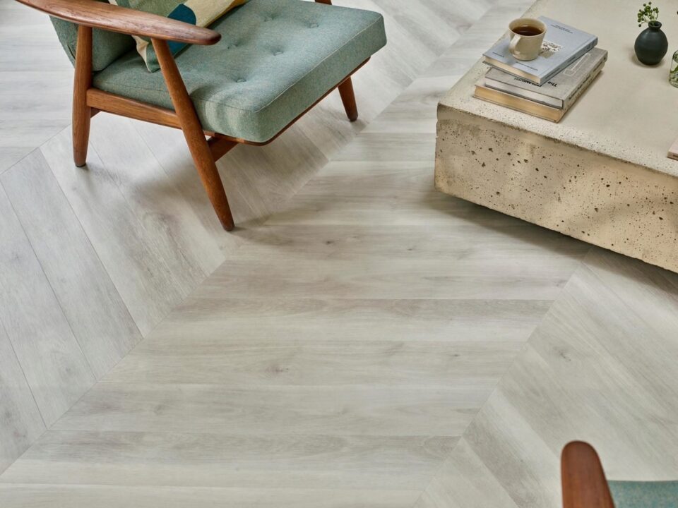 Amtico ar0w8630 chiltern oak in halcyon pleat